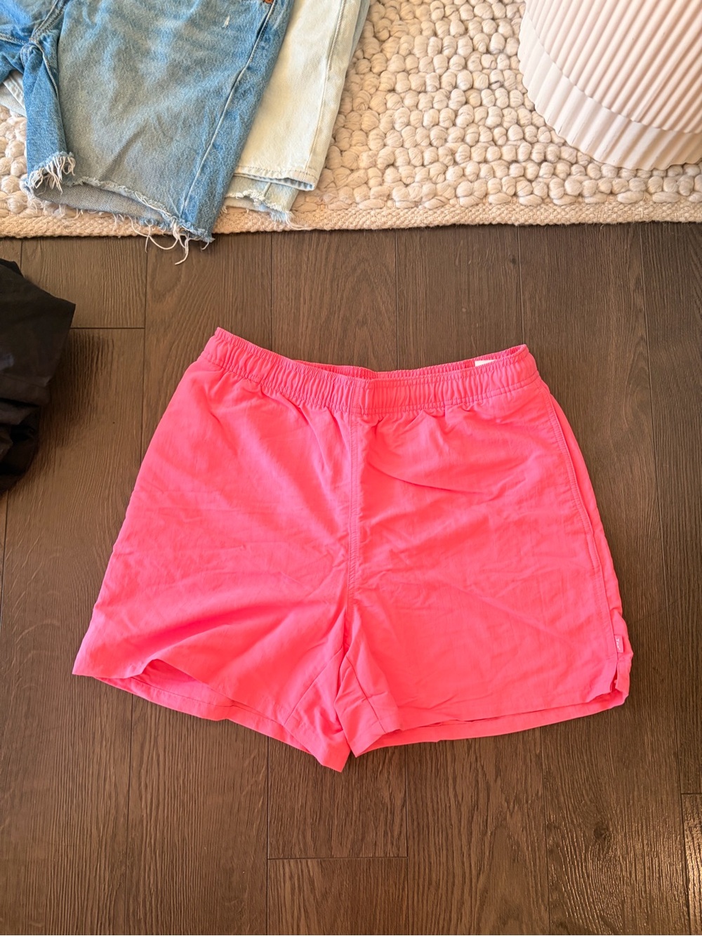 Aritzia Hot Pink Nylon Athletic Elastic-Waist Shorts